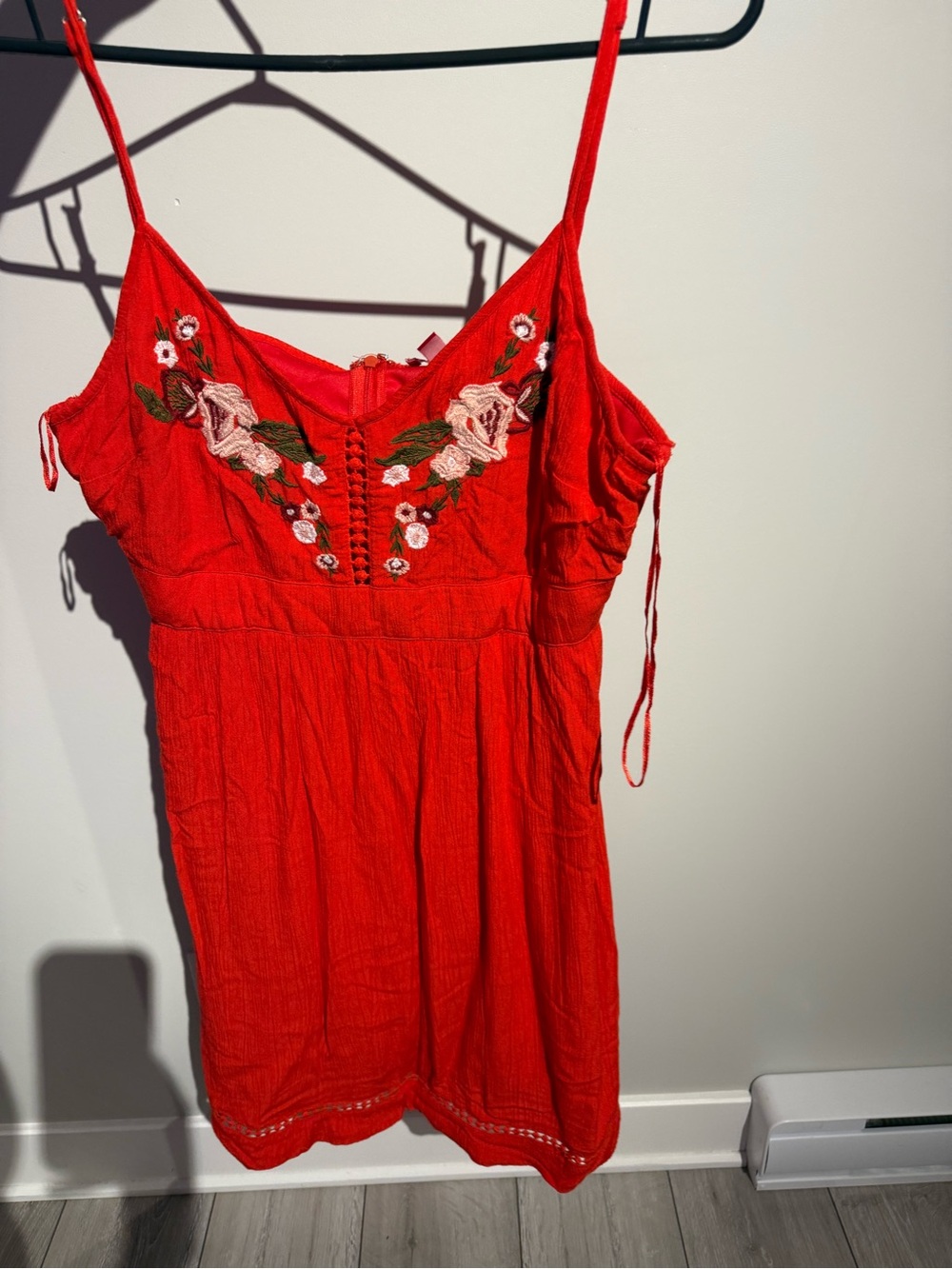 GUESS Red Embroidered Spaghetti-Strap Dress